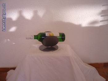 http://www.tonismetalldesign.ch/galerie/cache/vs_Flaschenhalter_DSC00885.JPG
